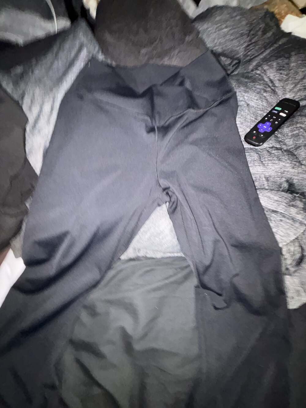 Black High-Waisted Athletic Leggings with Crossover Waistband Size M